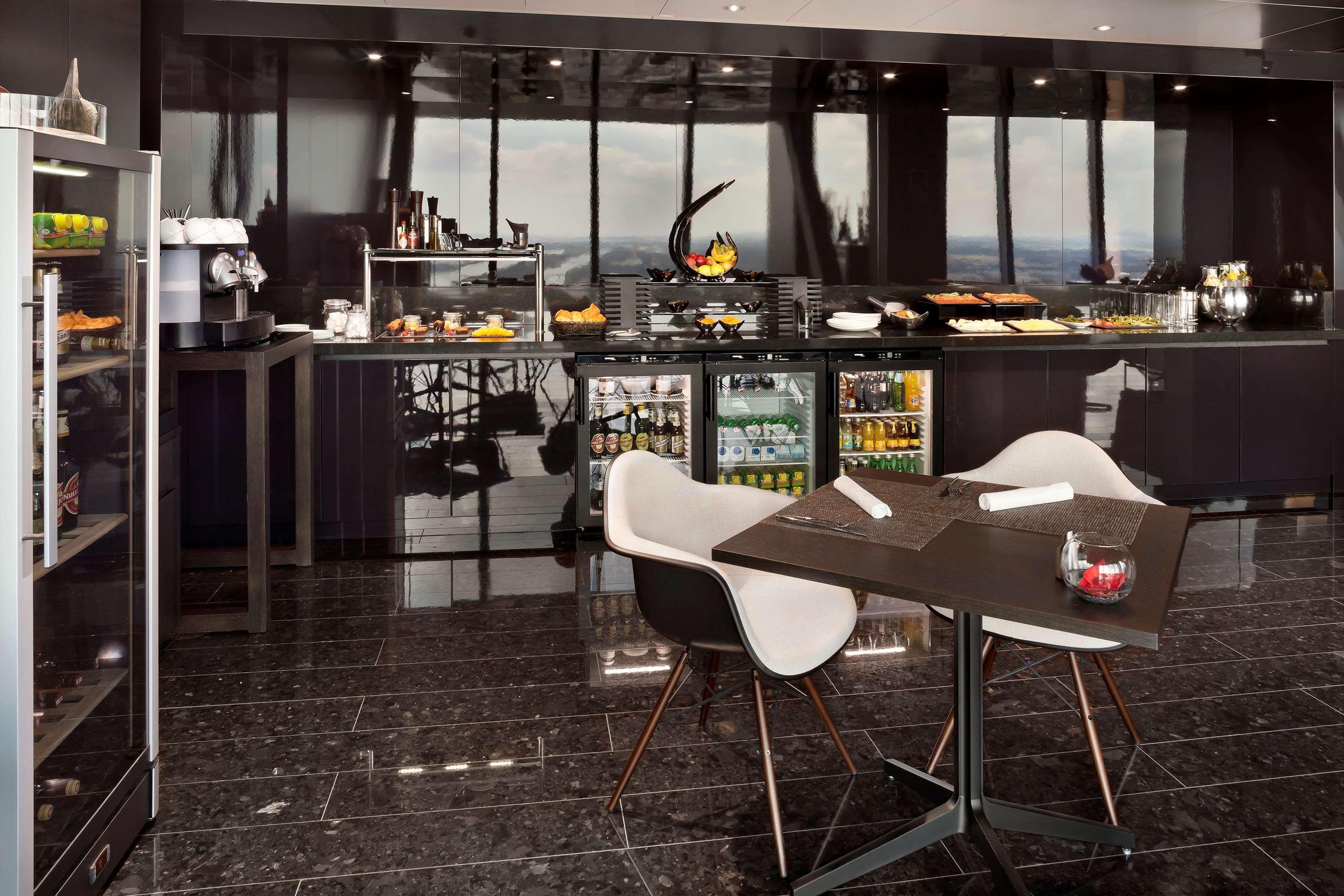 Melia Vienna Hotel Exterior photo The lounge at the airport