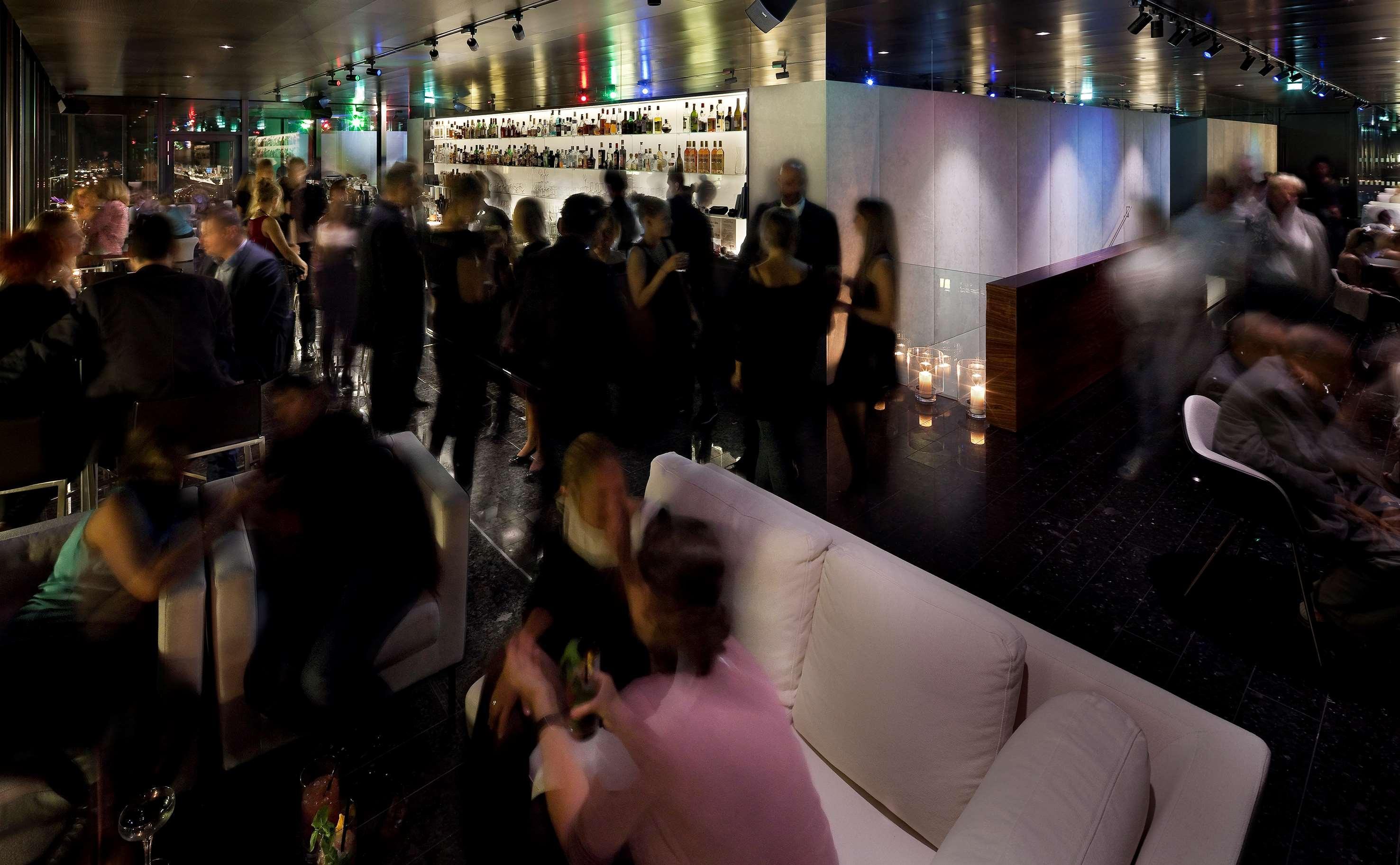 Melia Vienna Hotel Exterior photo The interior of the nightclub
