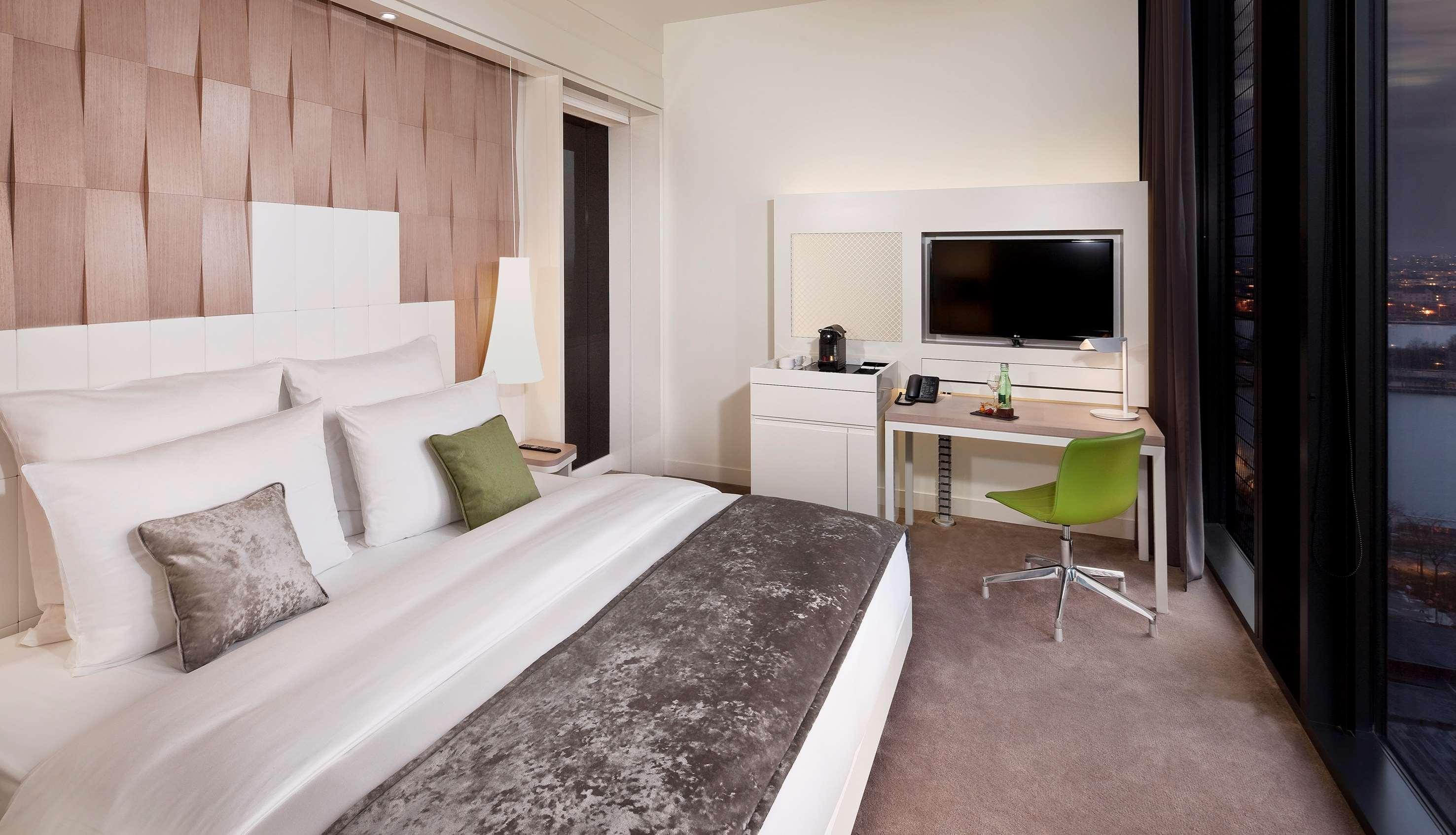 Melia Vienna Hotel Exterior photo Deluxe room