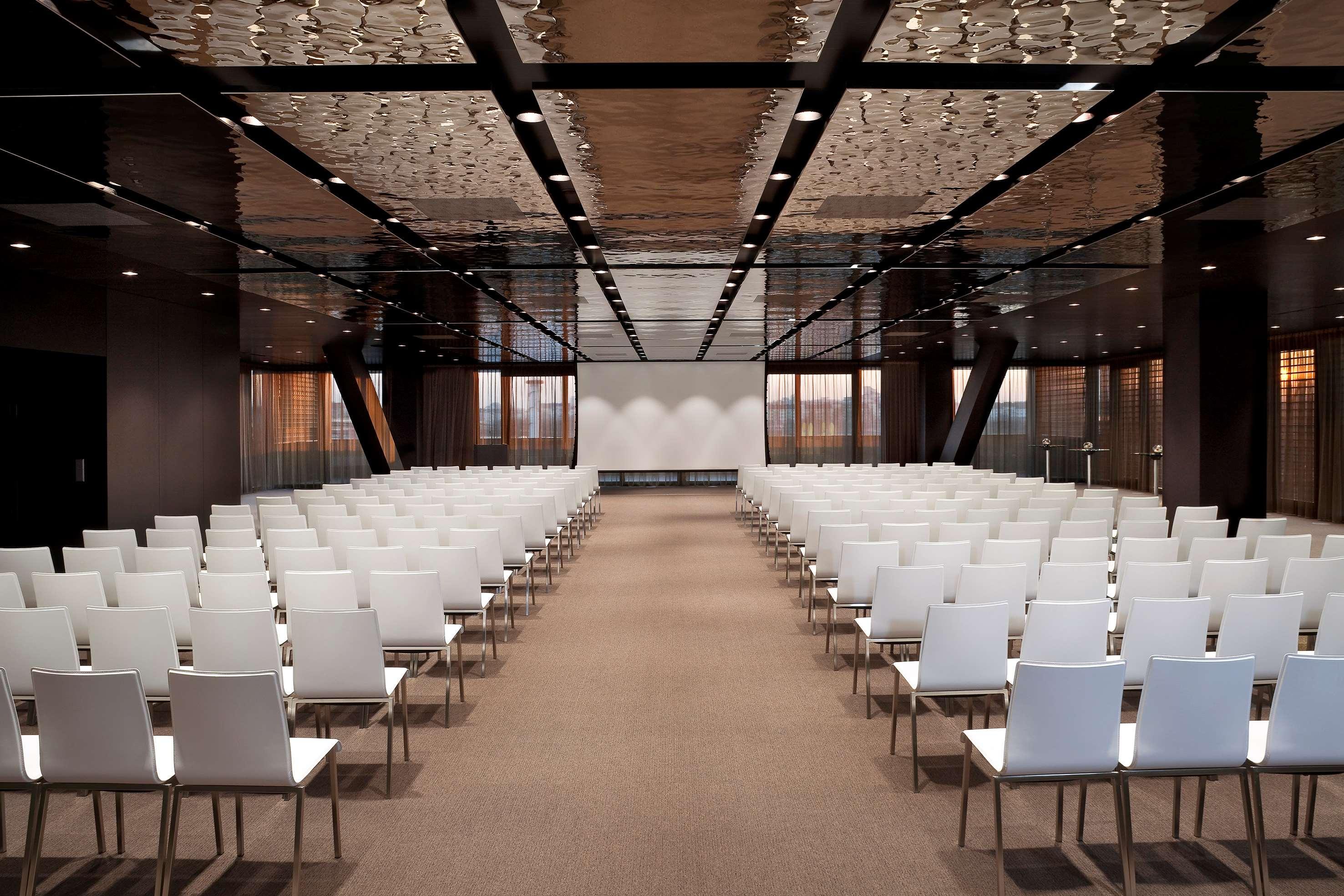 Melia Vienna Hotel Exterior photo The Auditorium