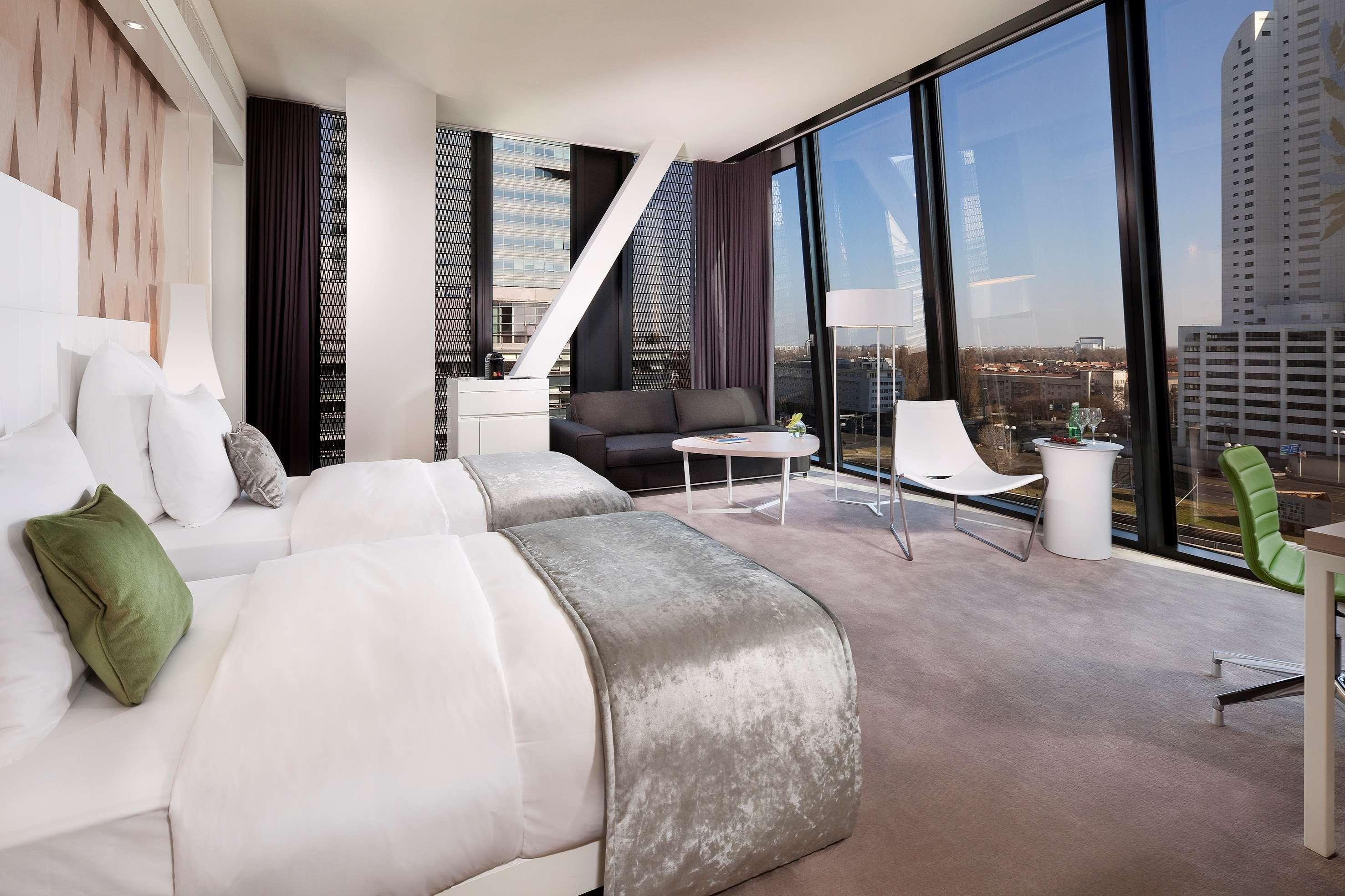 Melia Vienna Hotel Exterior photo A bedroom at the InterContinental