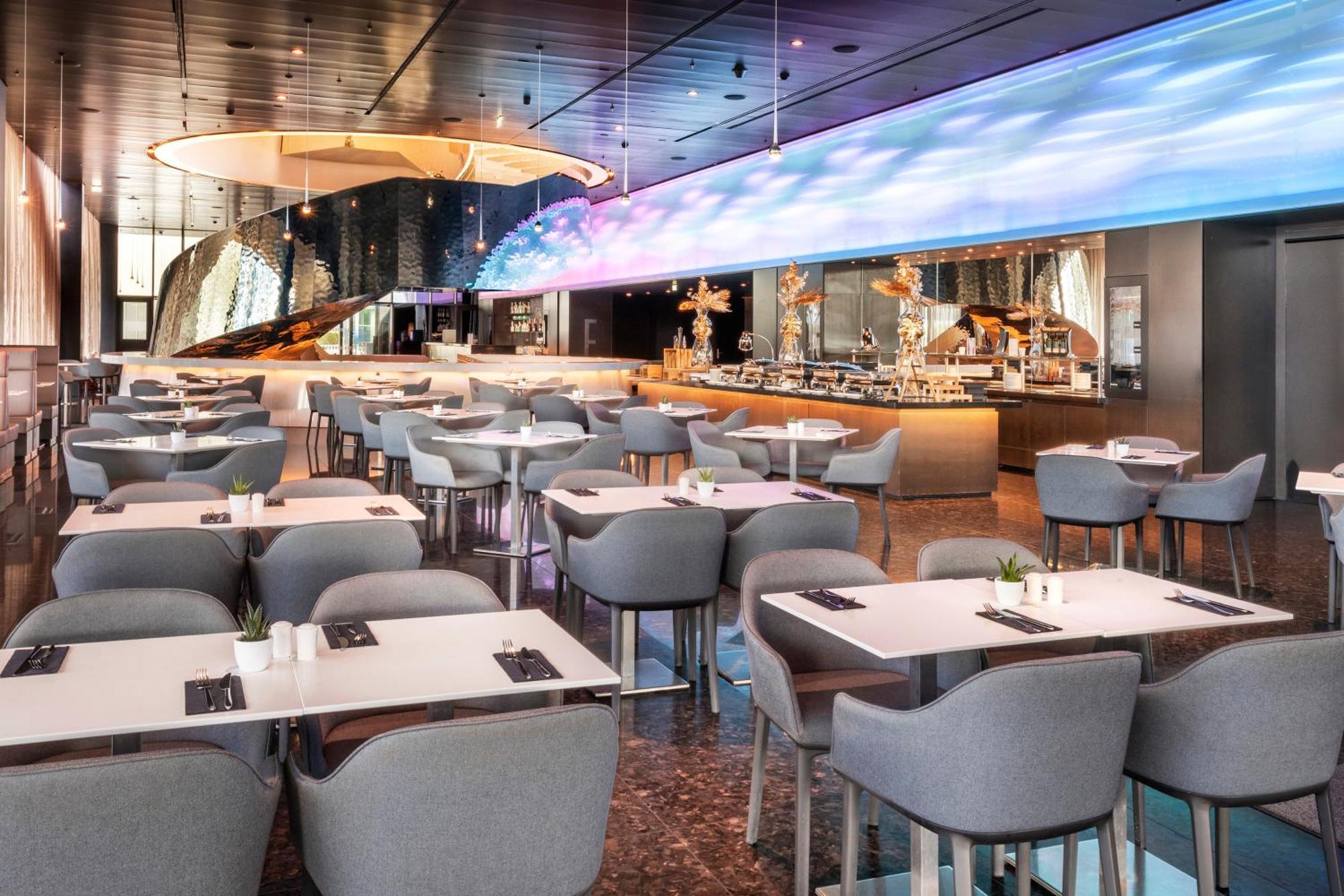 Melia Vienna Hotel Exterior photo The Pier First Class Lounge at Hong Kong International Airport